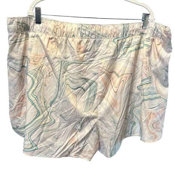 NWT Old Navy Plus Size Active Stretch Athletic Shorts Built in Liner  - … - Picture 7 of 9